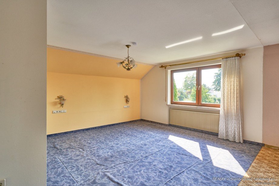 DG Schlafzimmer Einfamilienhaus T�rkheim