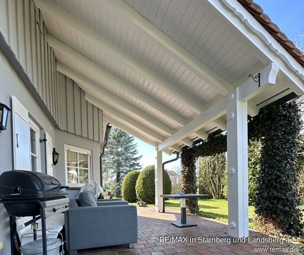 Terrasse bei K�che Einfamilienhaus Wiedergeltingen