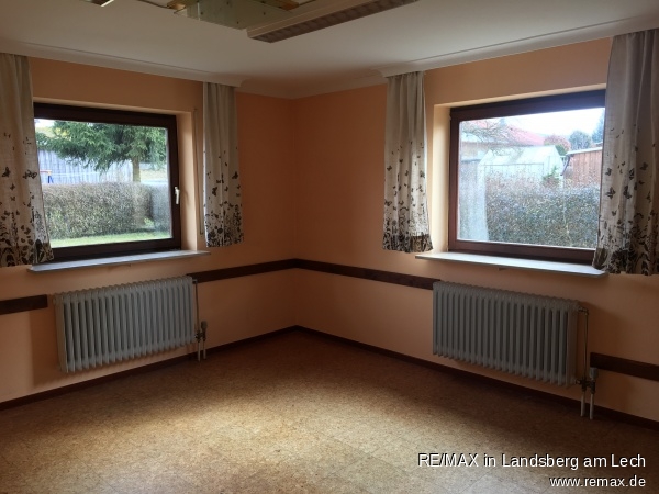 Zimmer EG : ggf. Kind:Arbeiten:Ga Einfamilienhaus Neualbenreuth