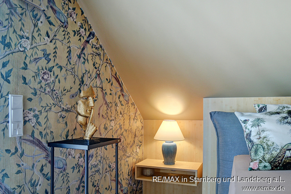 Tapete Schlafzimmer Dachgeschosswohnung M�nchen