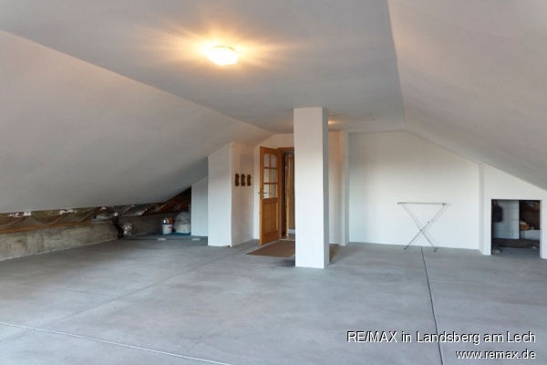 Ausbaureserve im DG Einfamilienhaus Finning / Entraching