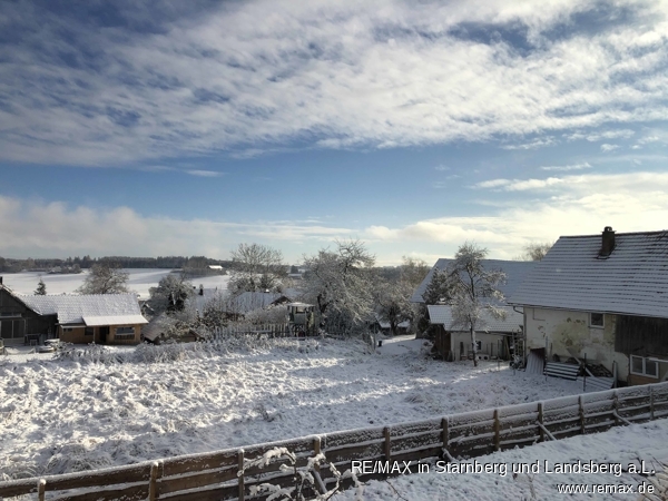 Umfeld des Hauses im Winter Einfamilienhaus Apfeltrach