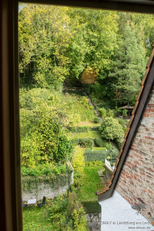 Ausblick in den Garten Einfamilienhaus Landsberg