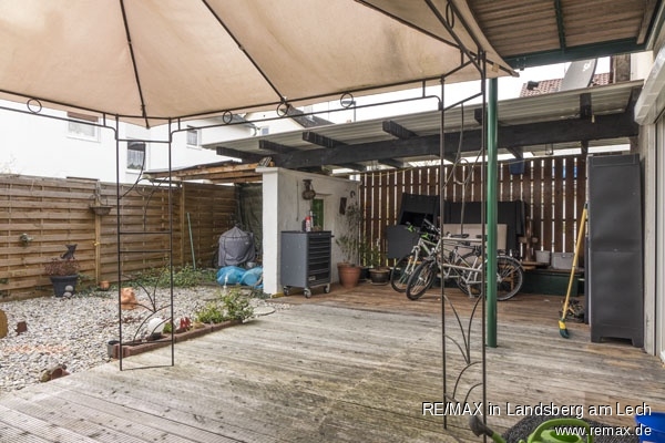 Terrasse Erdgeschosswohnung Gersthofen