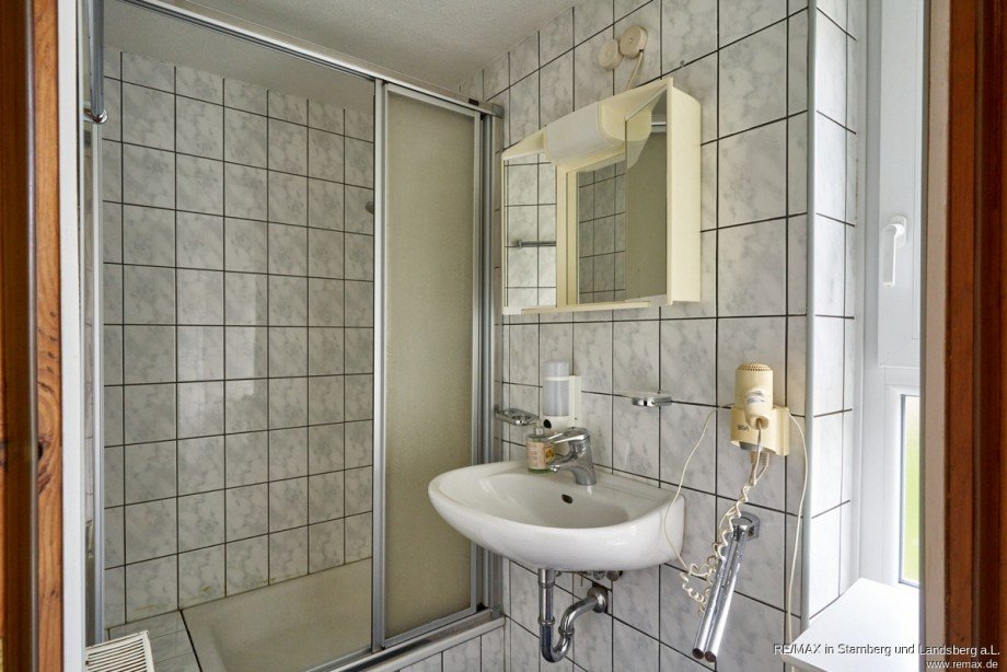 DG Dusche Mehrfamilienhaus Maulbronn
