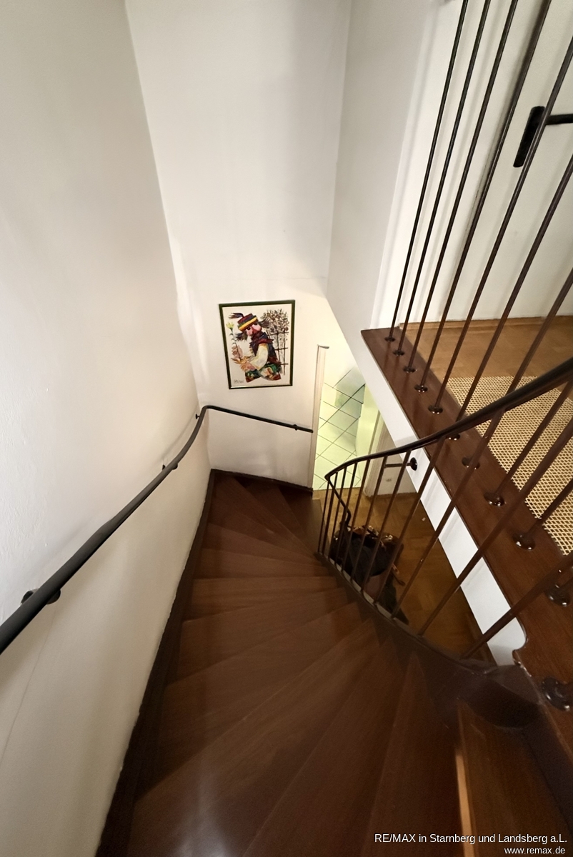 Treppe in DG Reihenmittelhaus M�nchen