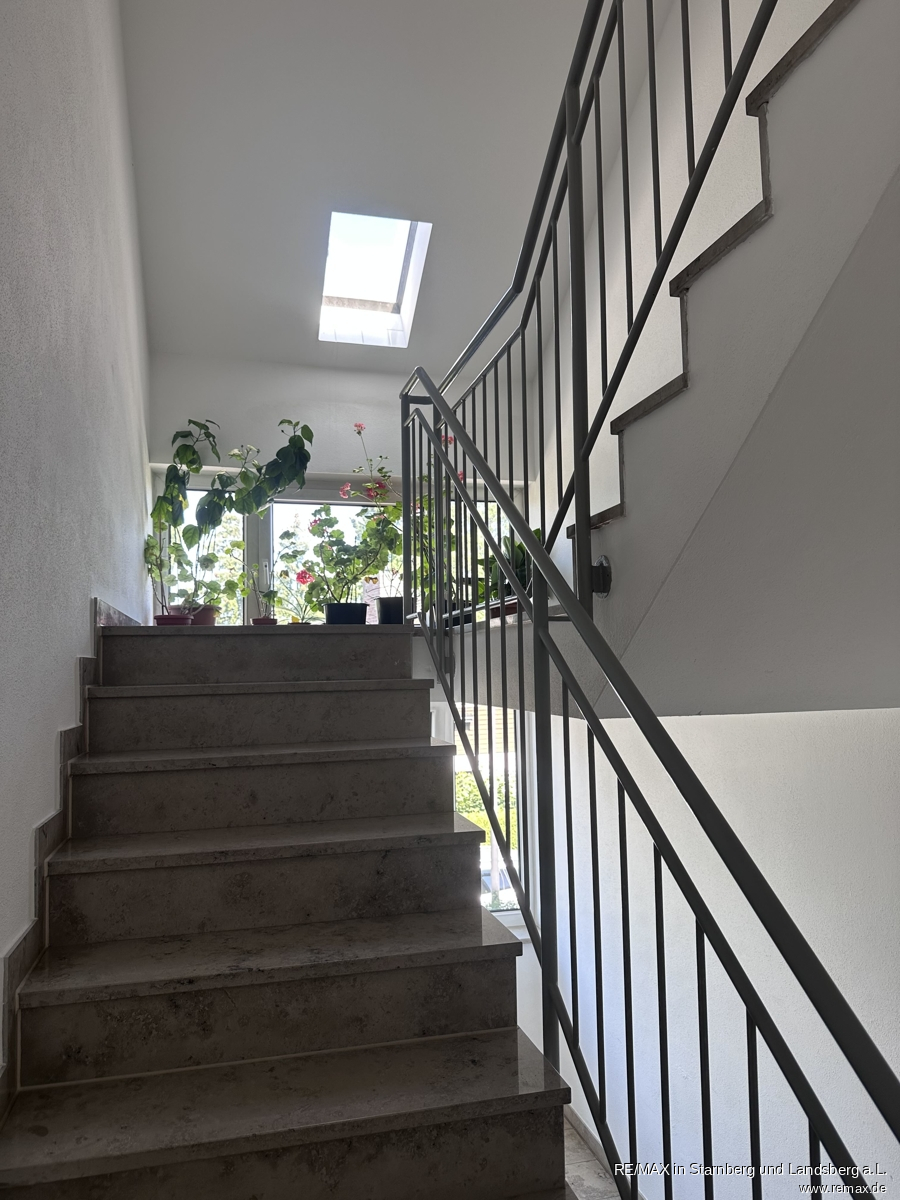 Treppenhaus Etagenwohnung Gilching