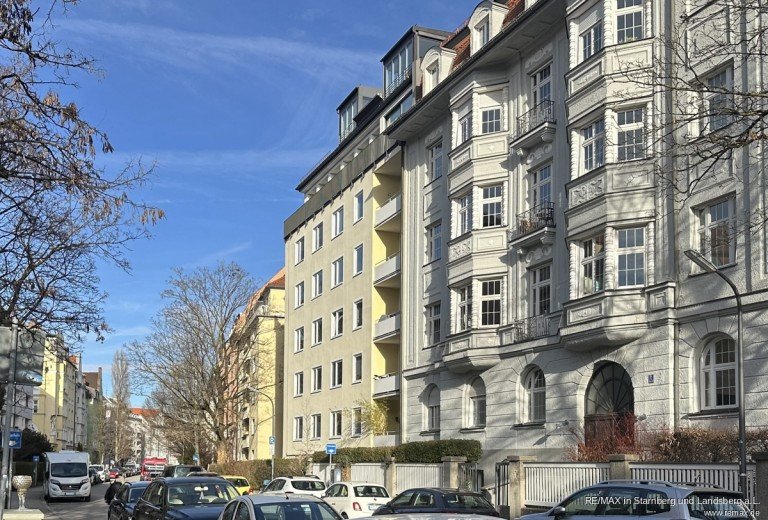 Haus und Umfeld M�nchen Etagenwohnung V E R K A U F T: Neuhausen nahe Maxvorstadt - gepflegte Wohnung mit Balkon