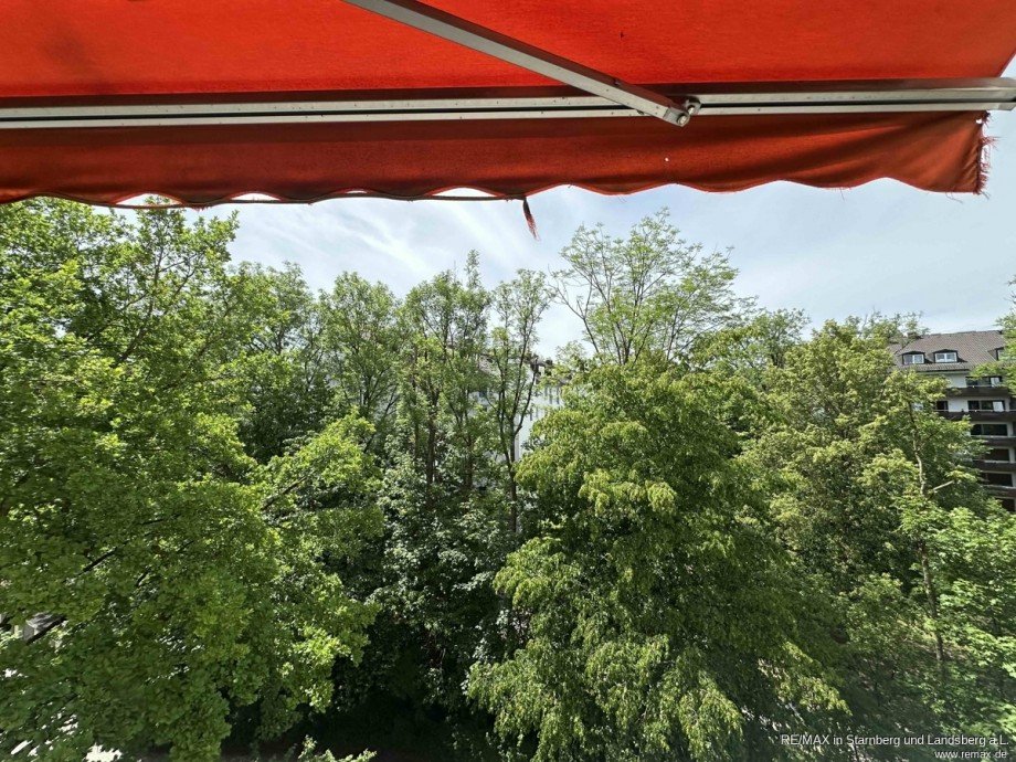 Ausblick vom Balkon Etagenwohnung M�nchen