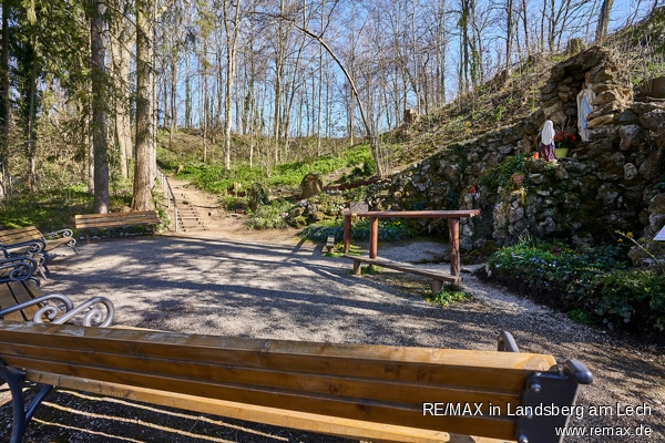 Umfeld nahe dem Haus Mehrfamilienhaus Scheuring