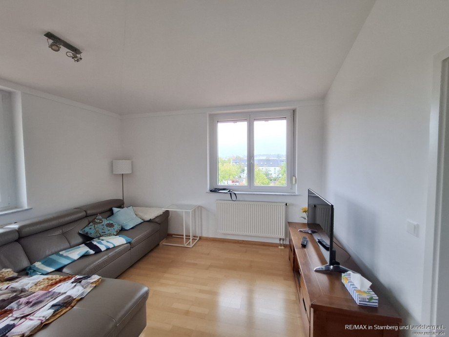 Wohn-/E�zimmer Etagenwohnung Neuried