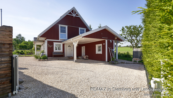 Haus und Carport Einfamilienhaus Fischach