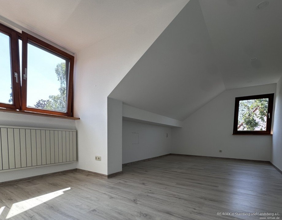 Schlafzimmer Dachgeschosswohnung Thaining