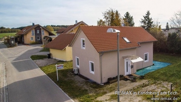 Haus Aussen West Einfamilienhaus Thaining