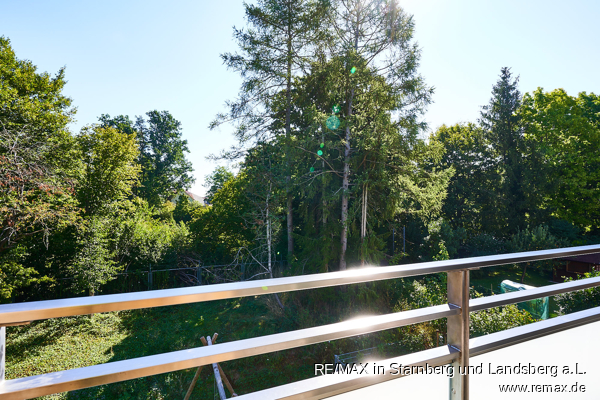 Balkon Ostseite Dachgeschosswohnung M�nchen