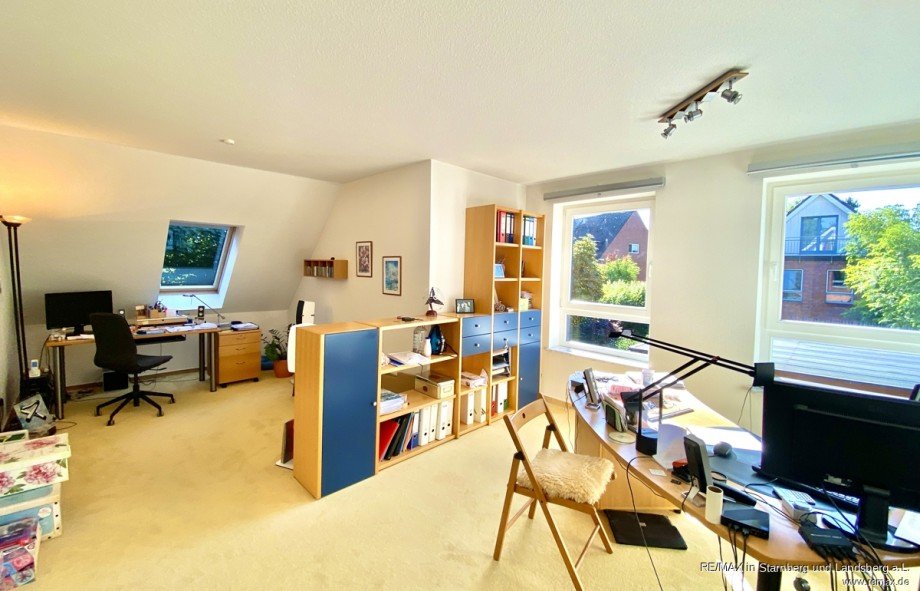 Gro�es Schlaf/Kinder- oder Arbeitszimmer OG Doppelhaush�lfte Hamburg Niendorf