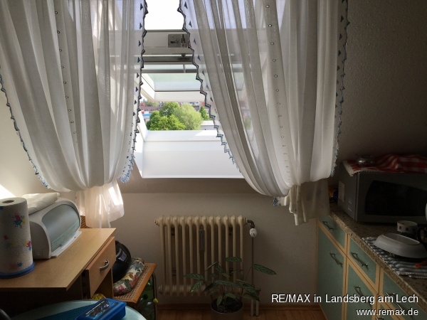 Ausblick von der K�che Etagenwohnung Augsburg