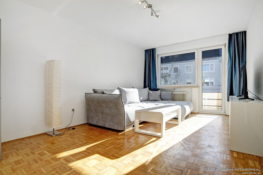 Helles Wohnzimmer Etagenwohnung M�nchen