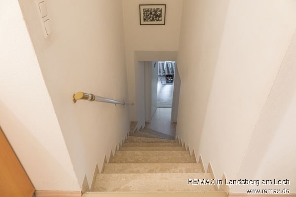 Treppe von EG ins Souterrain Erdgeschosswohnung M�nchen