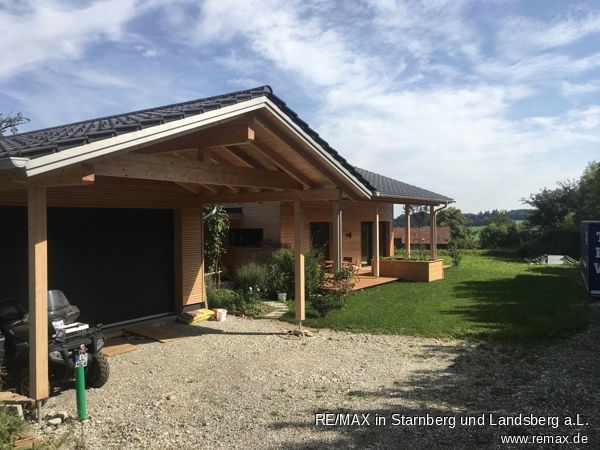 Haus im Sommer Einfamilienhaus Apfeltrach