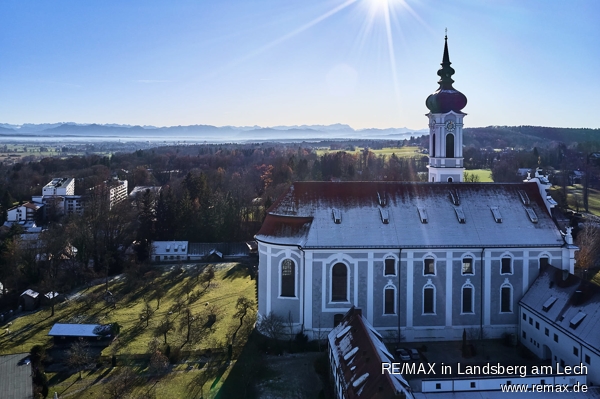 Umfeld Diessen Doppelhaush�lfte Die�en