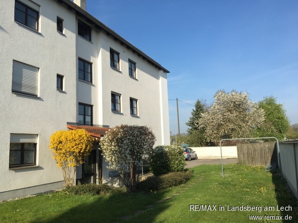 Garten Augsburg Etagenwohnung VERKAUFT: Freier Blick ins Gr�ne - 2-Zimmer-Wohnung in Augsburg-B�renkeller