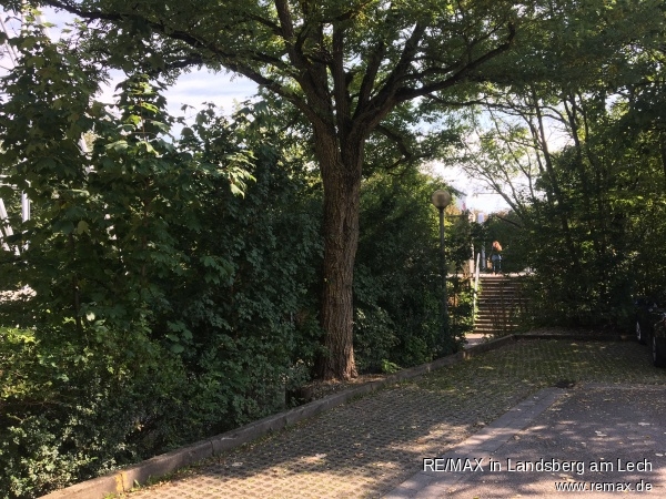 Zuweg zur U Bahn Erdgeschosswohnung Unterschlei�heim