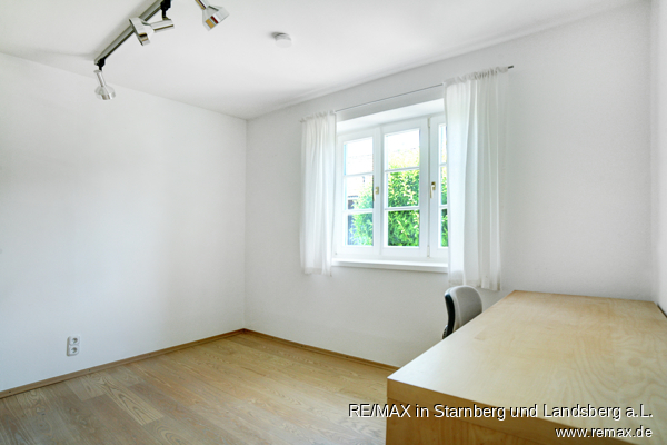Schlafzimmer West Einliegerwohnung Bauernhaus Starnberg / Hanfeld