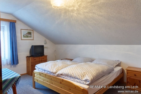 Kinderzimmer im DG Einfamilienhaus Finning / Entraching