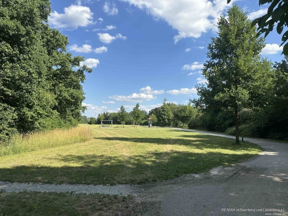 Umfeld Park Etagenwohnung Gr�felfing