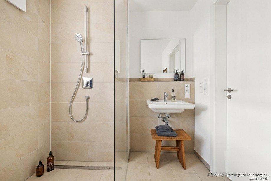 Duschbad EG Erdgeschosswohnung M�nchen