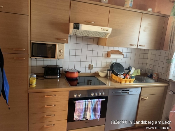 EG Kueche Mehrfamilienhaus Scheuring