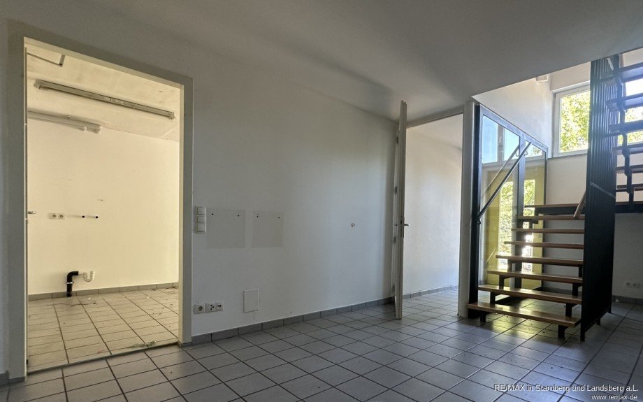 Zugang zur Garage Reihenendhaus Schondorf
