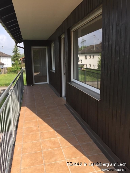 OG Balkon Mehrfamilienhaus Scheuring