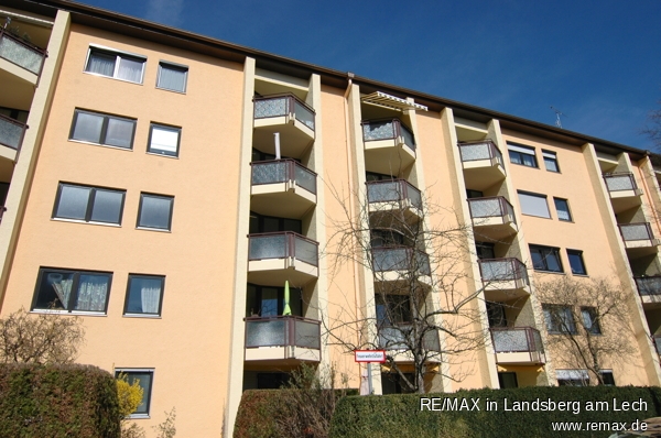 Balkon mit Markise Etagenwohnung M�nchen