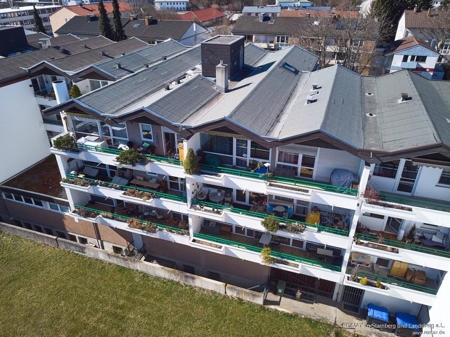 Wohnanlage Gartenseite Etagenwohnung Krailling