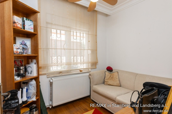 Gro�z�gige R�ume Etagenwohnung Fener