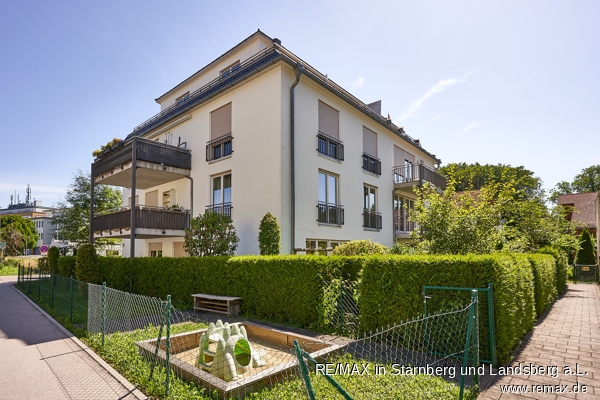 Haus West und S�d Seite Etagenwohnung Gauting