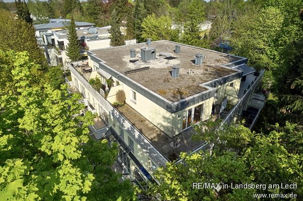 Terrasse M�nchen Etagenwohnung V E R K A U F T: Eigennutzung oder >3% Mietrendite - Moderne Dachterrassen-Wohnung in Solln