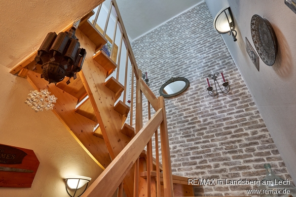 Treppe Doppelhaush�lfte Klosterlechfeld
