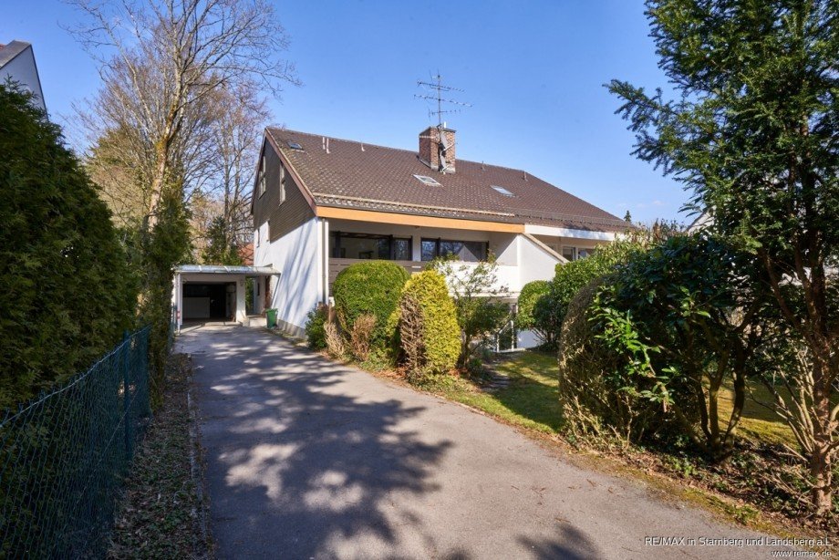 Haus mit Zufahrt Doppelhaush�lfte Vaterstetten