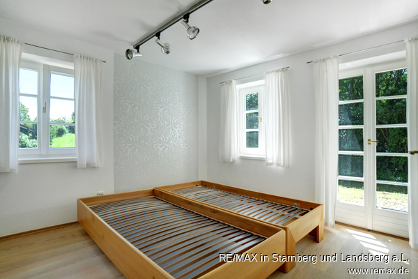 Schlafzimmer Ost Einliegerwohnung Bauernhaus Starnberg / Hanfeld