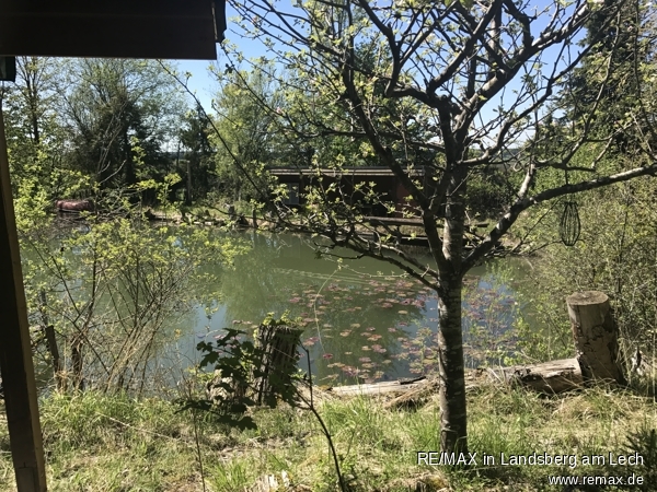 Freizeitgrundstuekc mit Teich und H�tte Gemischt-Grundst�ck Waal