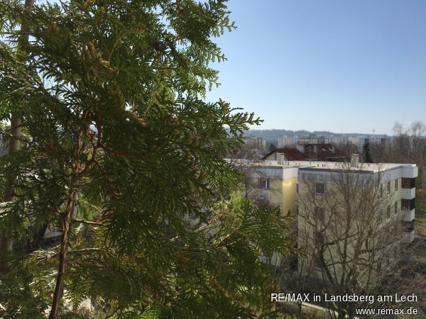 Blick vom Balkon Etagenwohnung F�rstenfeldbruck