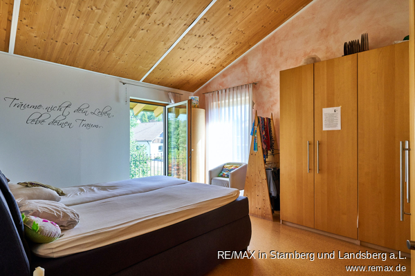 OG Schlafen / Eltern Einfamilienhaus Langenneufnach