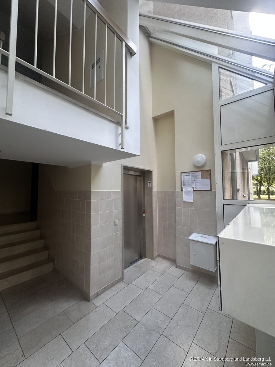 Hauseingang Dachgeschosswohnung M�nchen