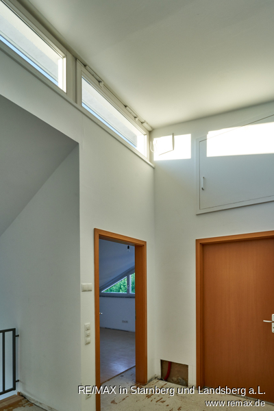Flur im Dachgescho� Reihenendhaus Schondorf