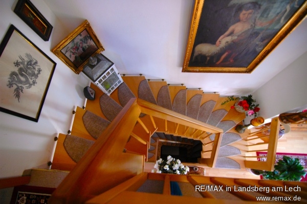 Treppe ins EG Doppelhaush�lfte Landsberg