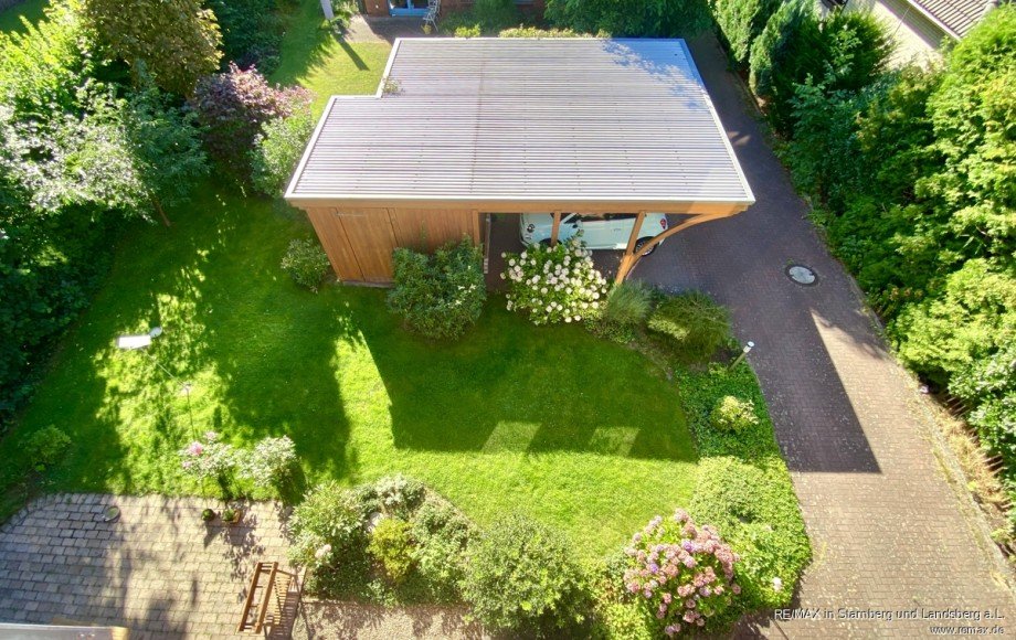 Blick in den Westgarten Doppelhaush�lfte Hamburg Niendorf