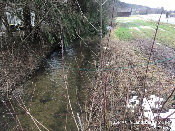 Nahe dem Grundst�ck Wohngrundst�ck Unterdie�en
